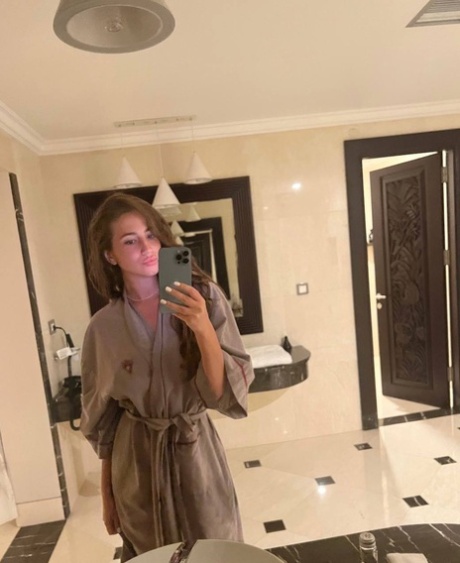Fati̇h Escort Kültürlü ve Bakımlı Bayan Bahar