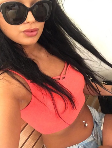 Atatürk Escort Sessiz ve Sakin Bayan Beliz